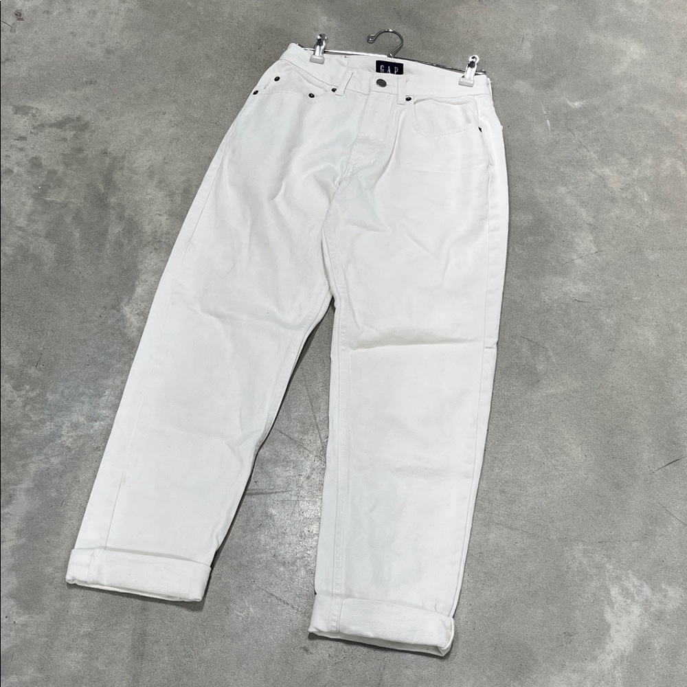VTG GAP White High-Rise Relaxed Straight Jeans